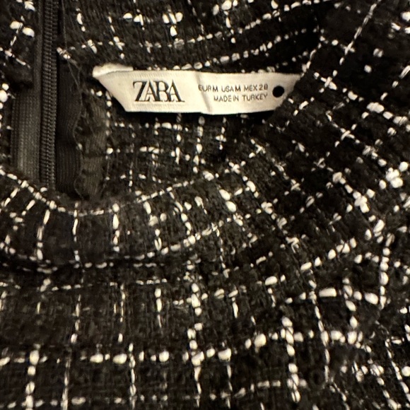 Zara | Black & White Frayed Tweed Pant Set | Size M (includes both pieces) - Picture 8 of 8